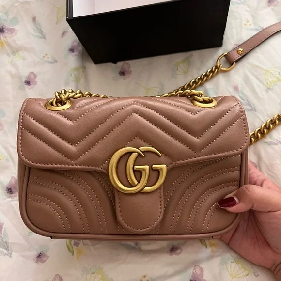 GG Marmont Matelassé Shoulder Bag - Picture 9 of 9